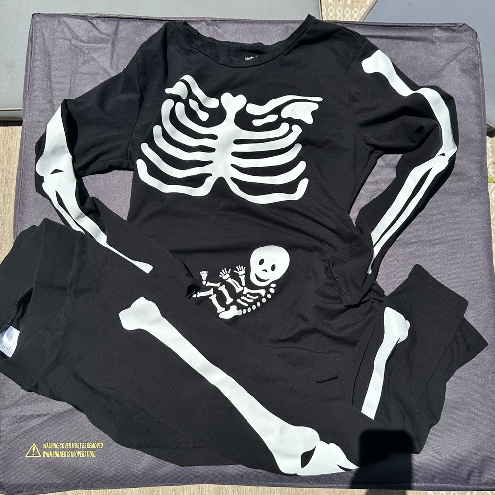 Motherhood Maternity Skeleton Costume Pajamas
